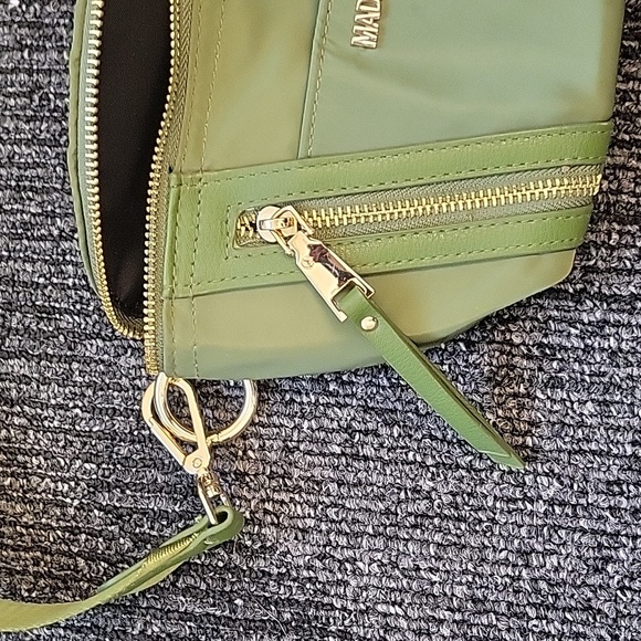 Madden NYC Olive Crossbody/Fanny Pack-NWOT - Picture 5 of 10